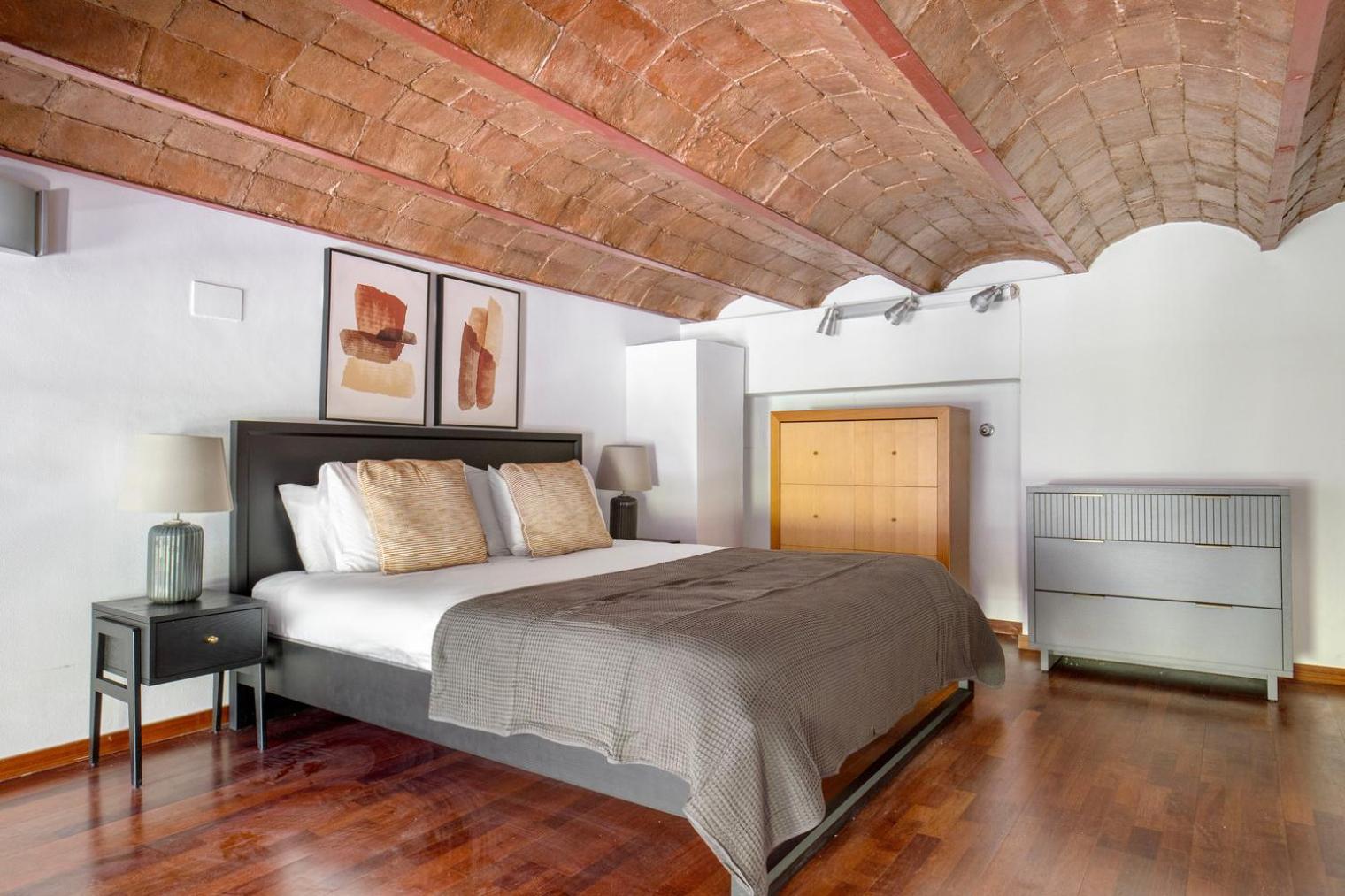 Blueground Paseo De Gracia Furnished Bcn-95 Apartment - Barcelona — Photos 2